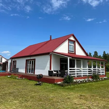 Robadeli Holiday House Remniku Exterior photo